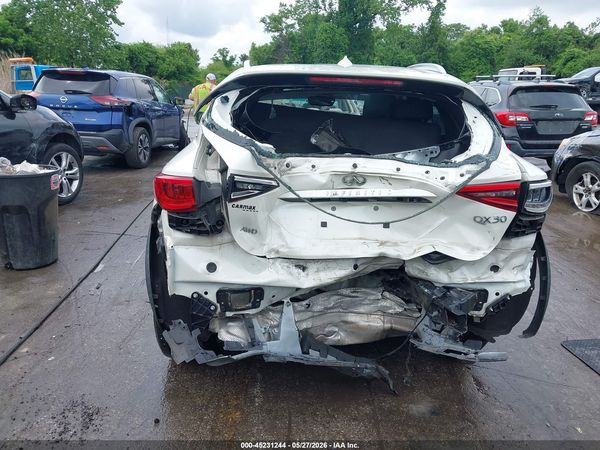 2019 INFINITI QX30 LUXE