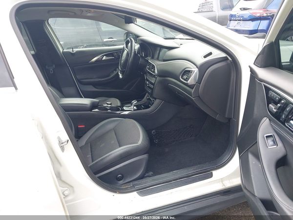 2019 INFINITI QX30 LUXE