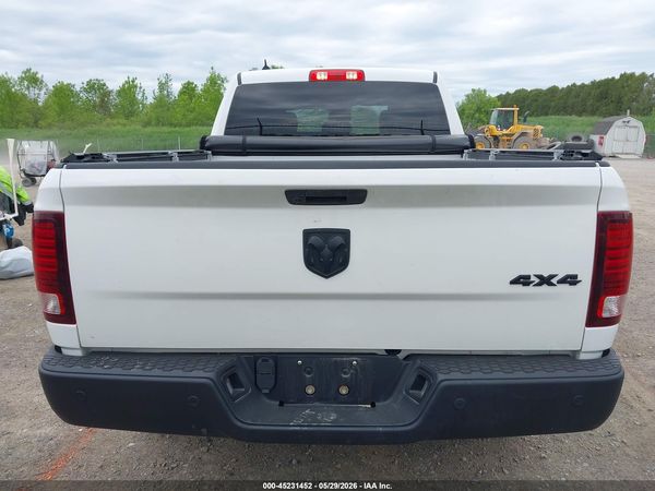 2022 RAM 1500 CLASSIC WARLOCK  4X4 6'4 BOX