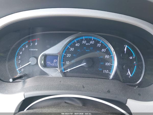 2013 TOYOTA SIENNA XLE/LIMITED