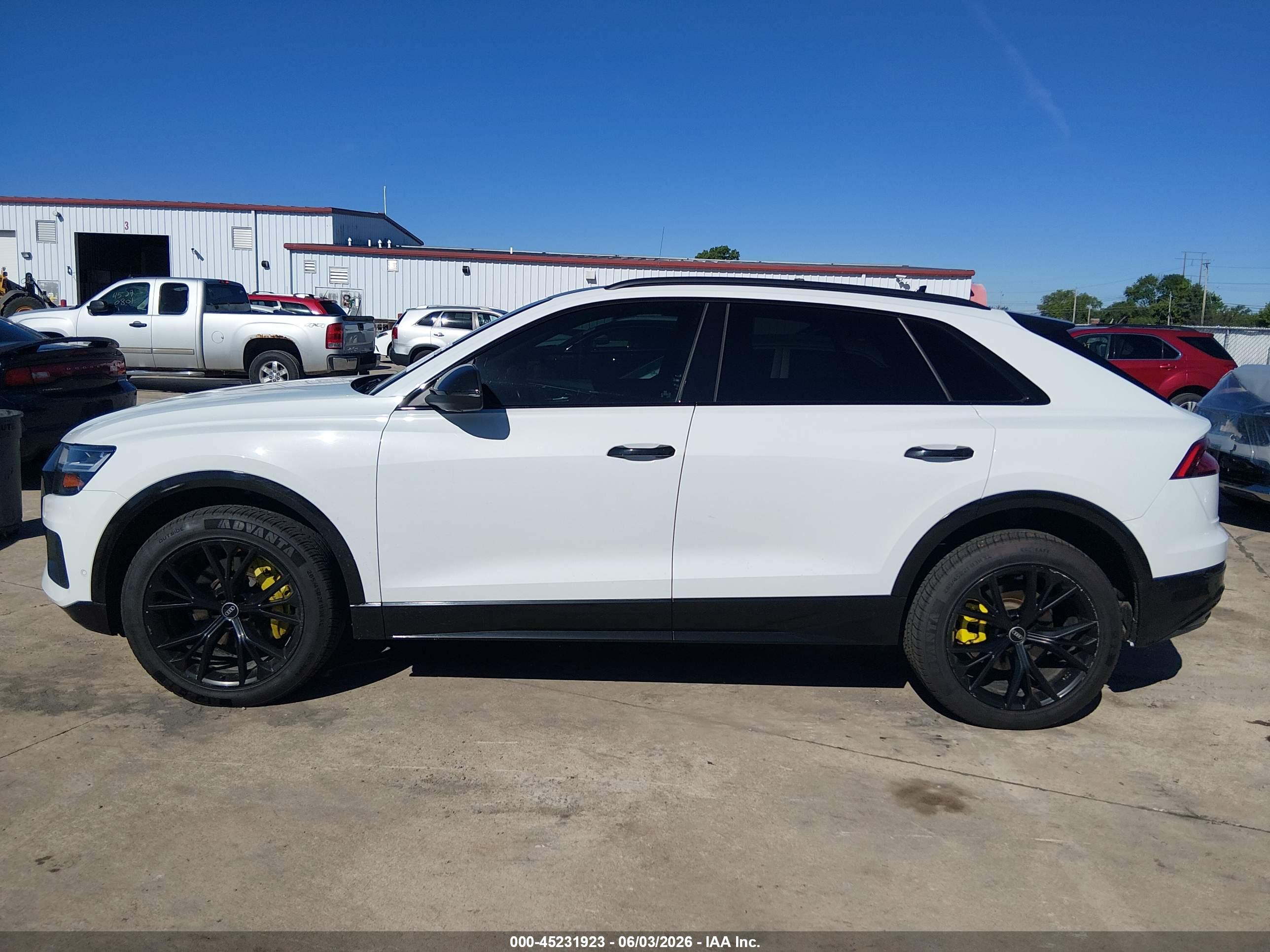 2021 AUDI Q8