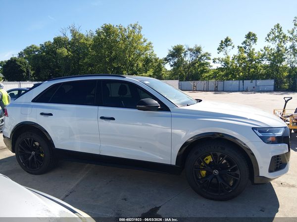 2021 AUDI Q8