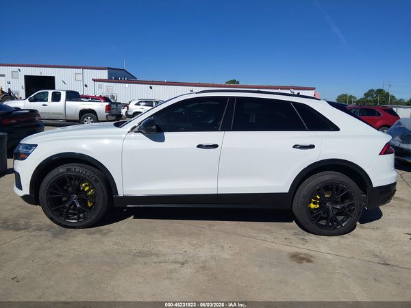 2021 AUDI Q8