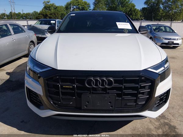 2021 AUDI Q8