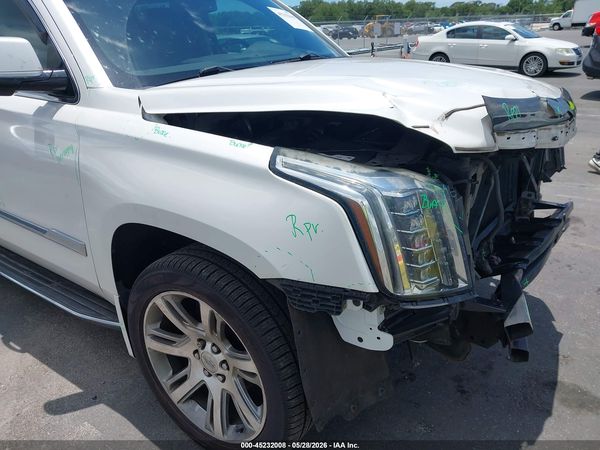 2016 CADILLAC ESCALADE ESV LUXURY COLLECTION