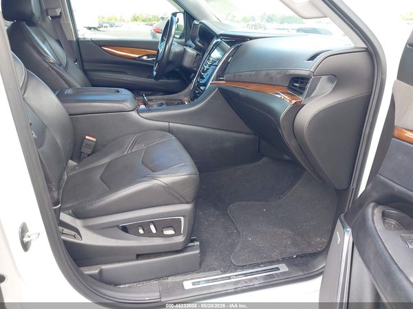 2016 CADILLAC ESCALADE ESV LUXURY COLLECTION