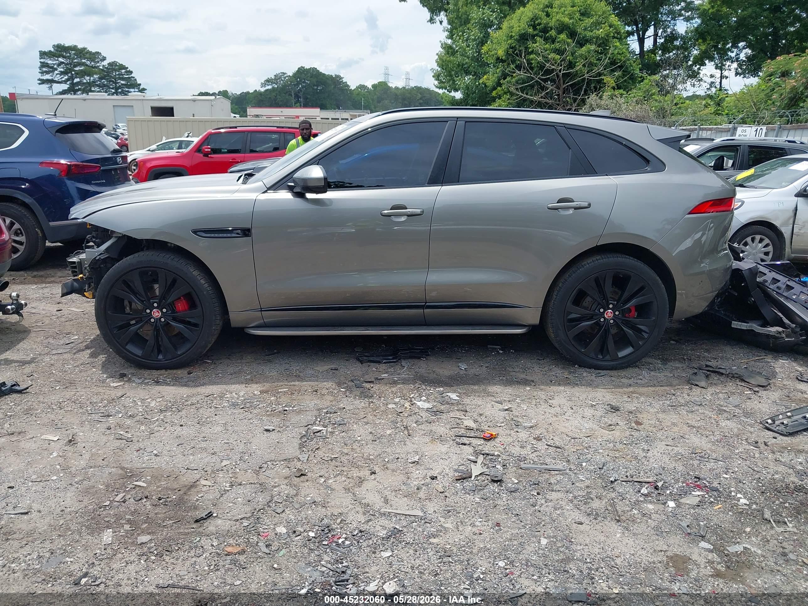 2019 JAGUAR F-PACE S