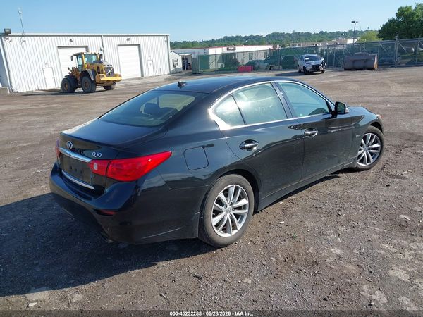 2016 INFINITI Q50 3.0T PREMIUM — I4