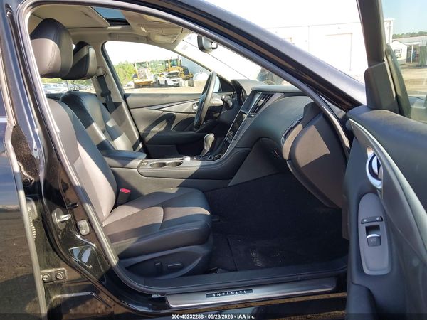2016 INFINITI Q50 3.0T PREMIUM — I5