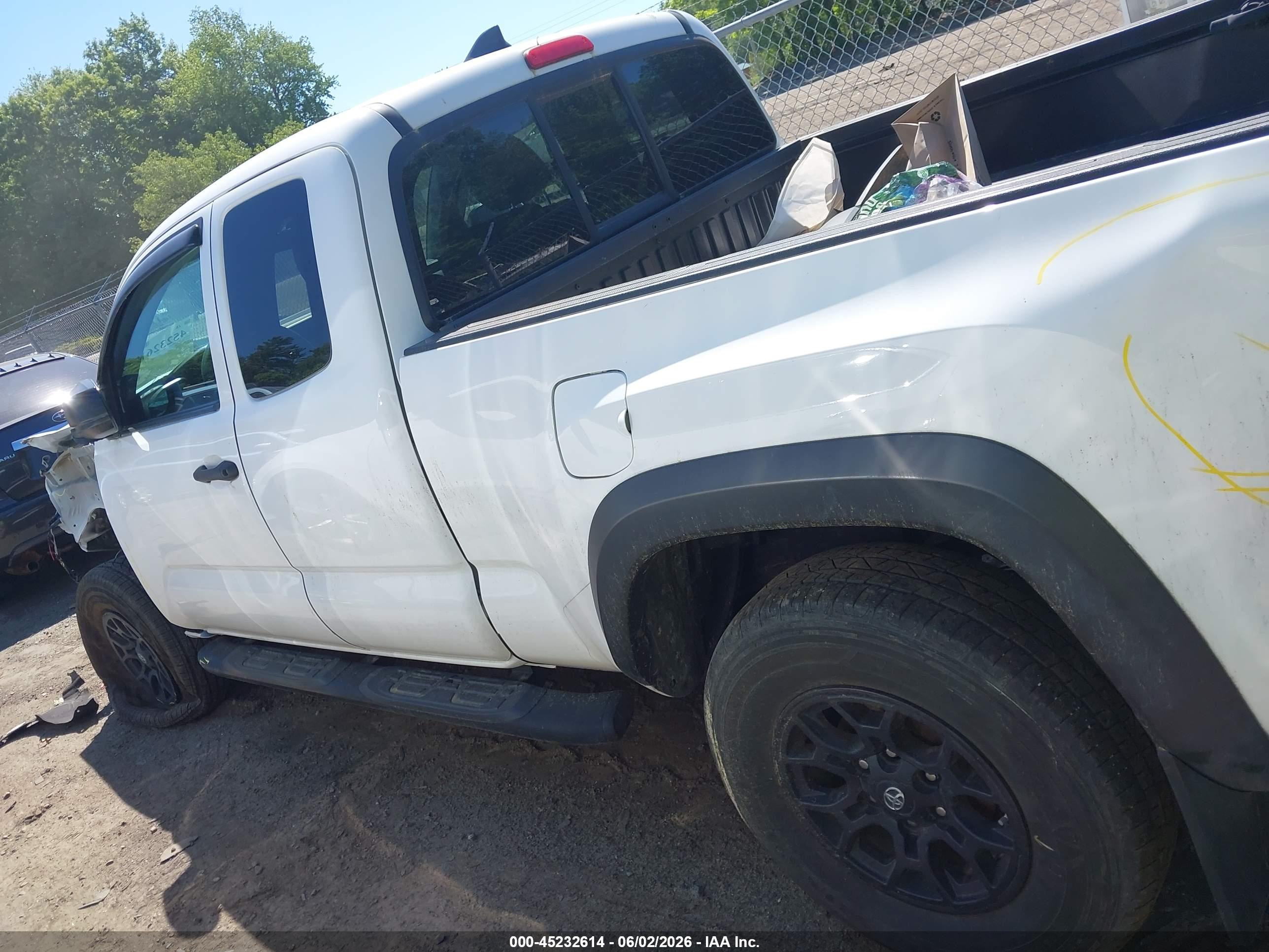 2019 TOYOTA TACOMA SR