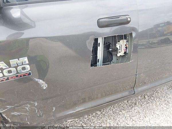 2016 RAM 2500 TRADESMAN