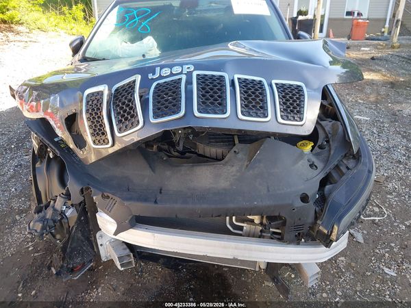 2019 JEEP CHEROKEE LATITUDE PLUS 4X4