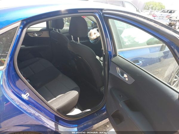 2023 KIA FORTE LXS