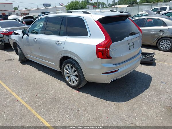 2017 VOLVO XC90 T6 MOMENTUM