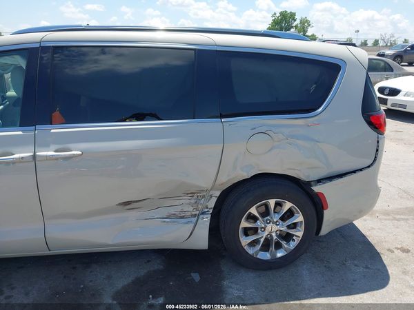 2021 CHRYSLER PACIFICA TOURING L AWD