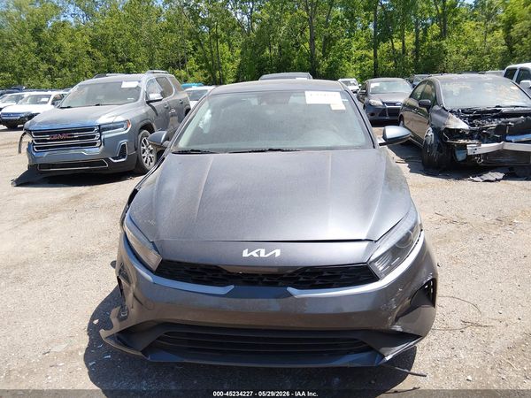 2023 KIA FORTE LXS