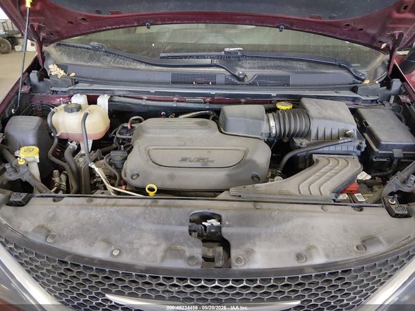 2021 CHRYSLER VOYAGER LXI