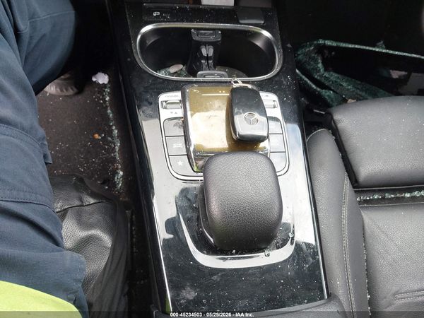 2019 MERCEDES-BENZ A 220 A220