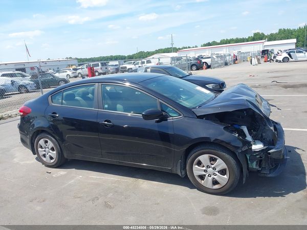 2018 KIA FORTE LX