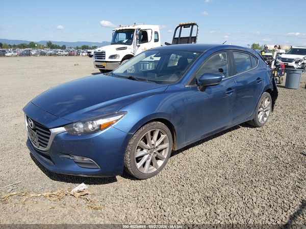 2017 MAZDA MAZDA3 TOURING