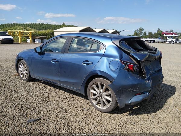 2017 MAZDA MAZDA3 TOURING