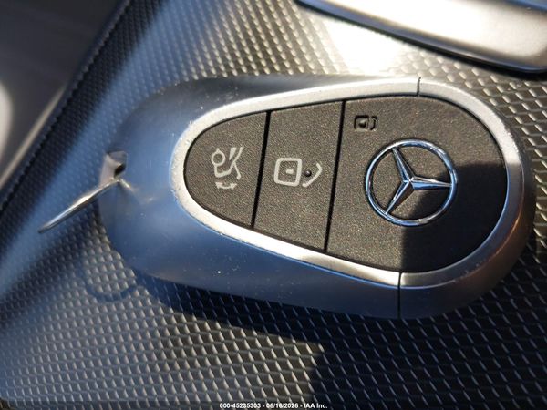2024 MERCEDES-BENZ C 300