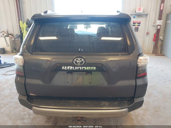 2017 TOYOTA 4RUNNER SR5