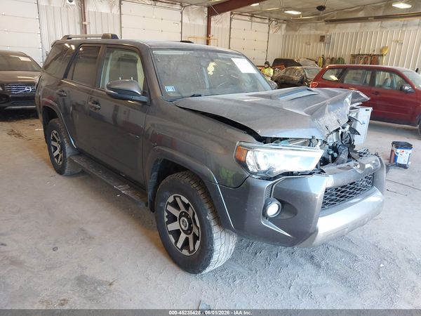 2017 TOYOTA 4RUNNER SR5