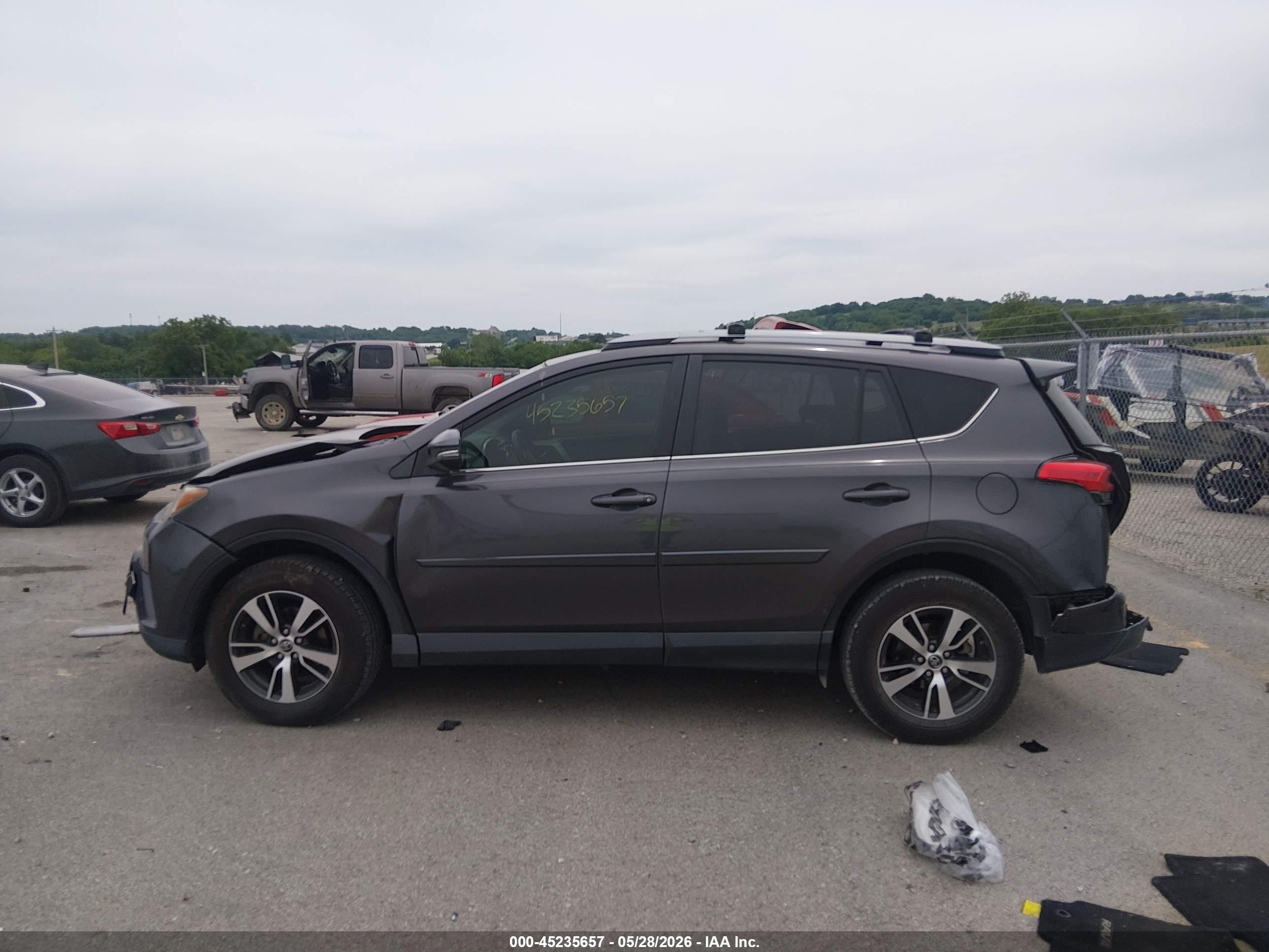 2017 TOYOTA RAV4 XLE