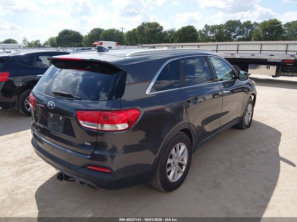 2017 KIA SORENTO 2.4L LX