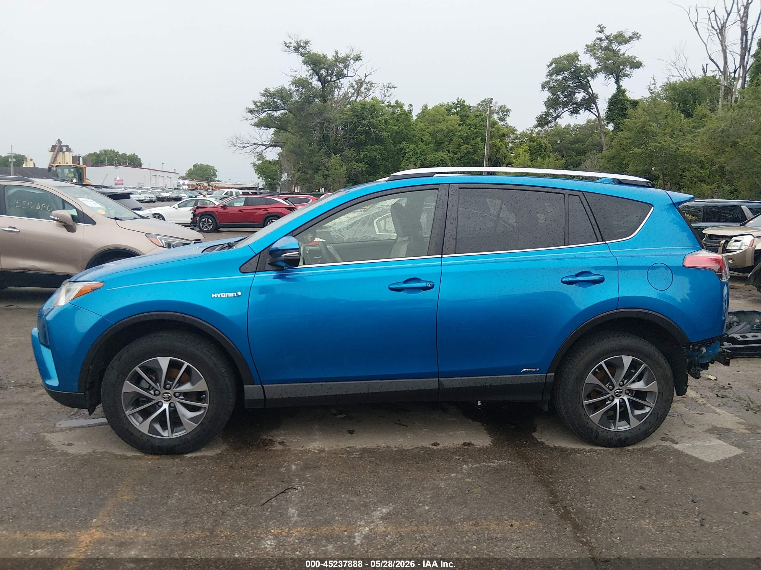 2016 TOYOTA RAV4 HYBRID XLE