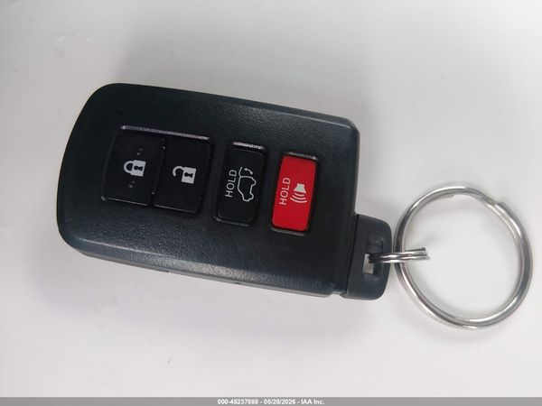 2016 TOYOTA RAV4 HYBRID XLE
