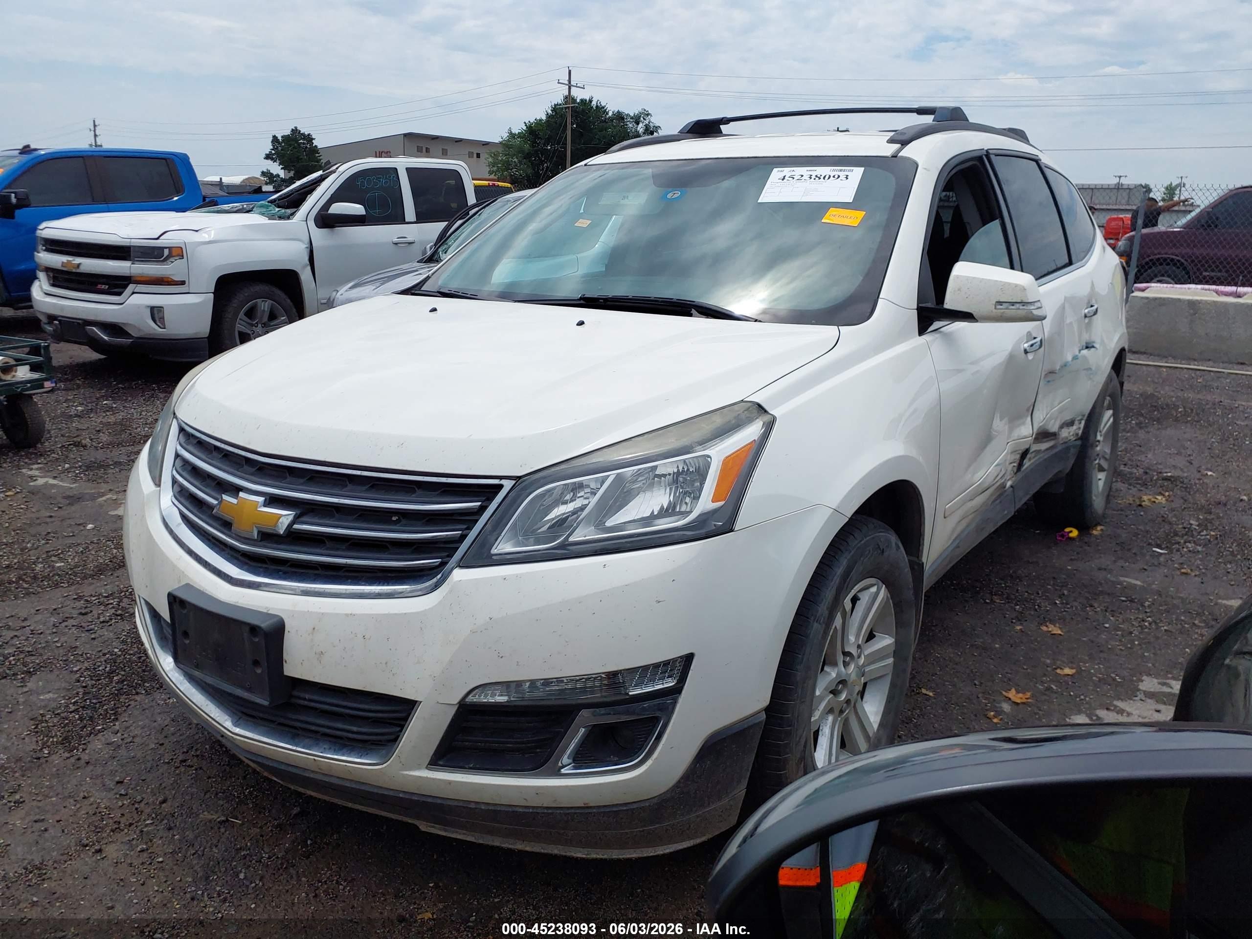 2014 CHEVROLET TRAVERSE 1LT — I2