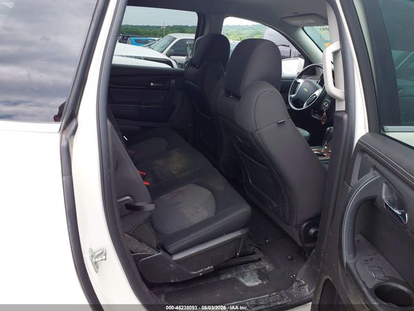 2014 CHEVROLET TRAVERSE 1LT — I8