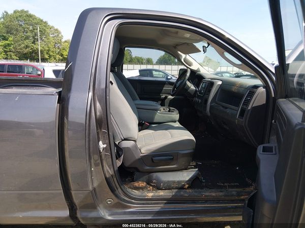 2017 RAM 1500 EXPRESS  4X2 6'4 BOX
