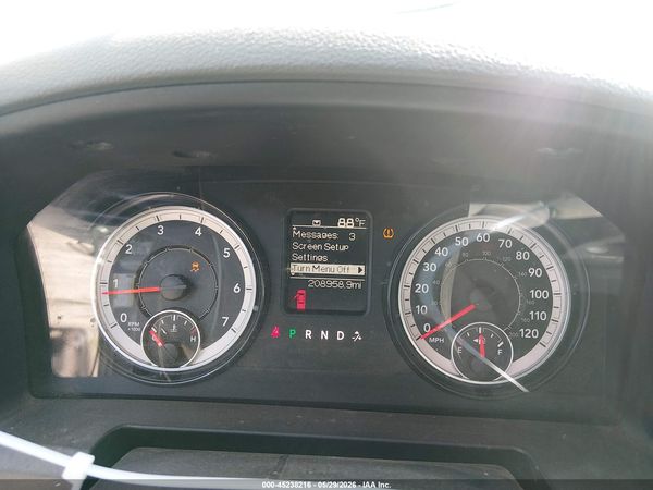 2017 RAM 1500 EXPRESS  4X2 6'4 BOX
