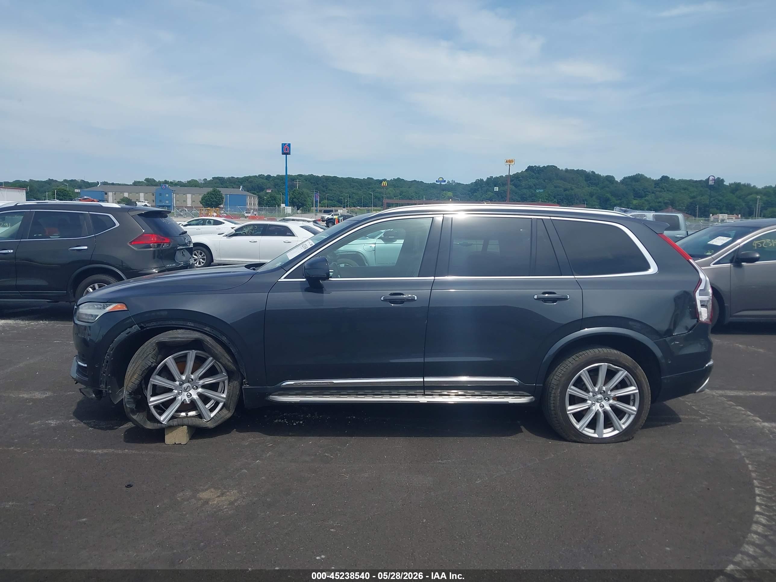 2016 VOLVO XC90 T6 INSCRIPTION