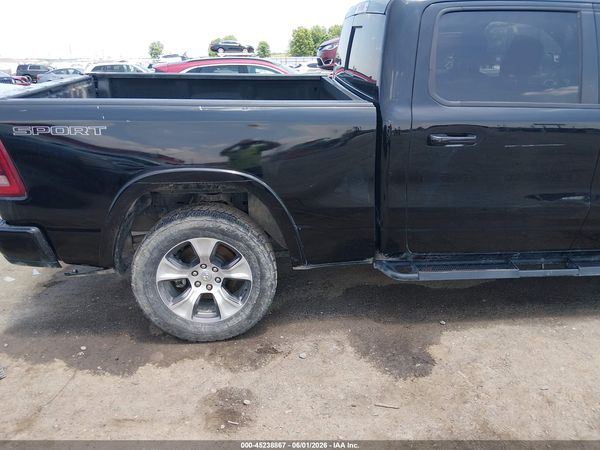 2021 RAM 1500 LARAMIE  4X2 6'4 BOX