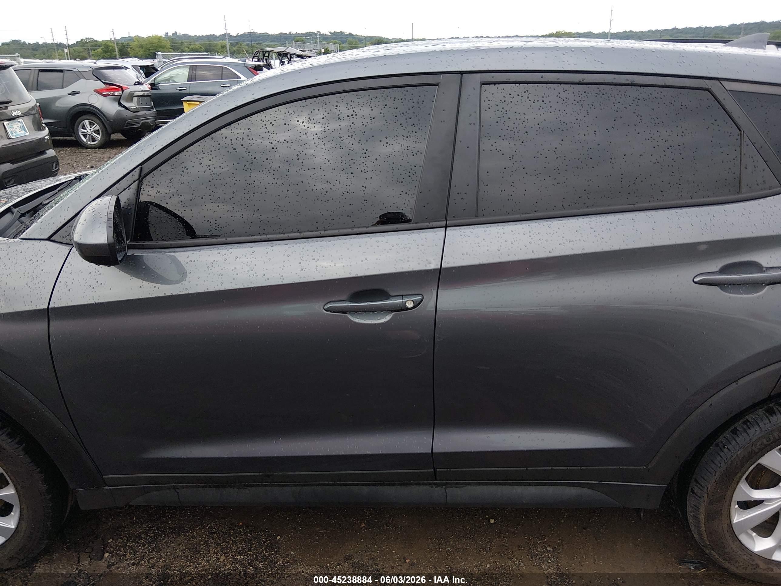 2019 HYUNDAI TUCSON SE