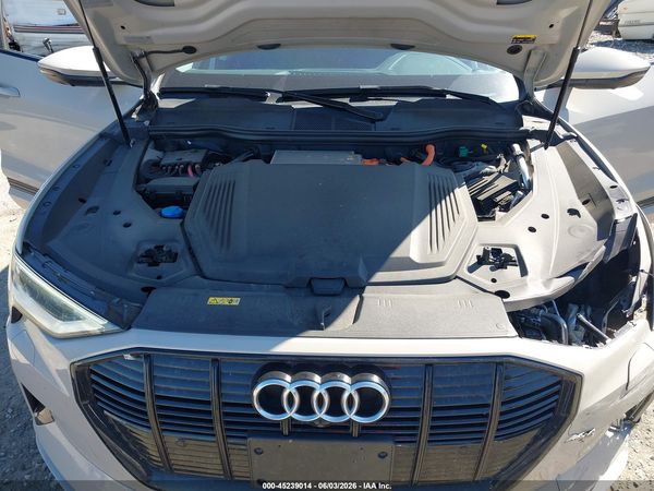 2021 AUDI E-TRON PREMIUM QUATTRO