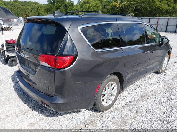 2021 CHRYSLER VOYAGER LXI