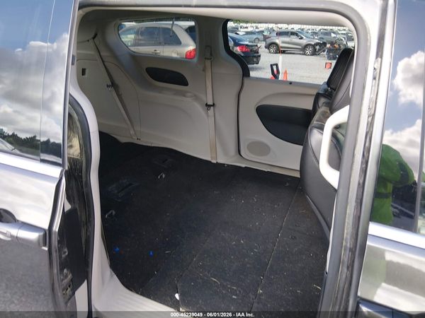 2021 CHRYSLER VOYAGER LXI