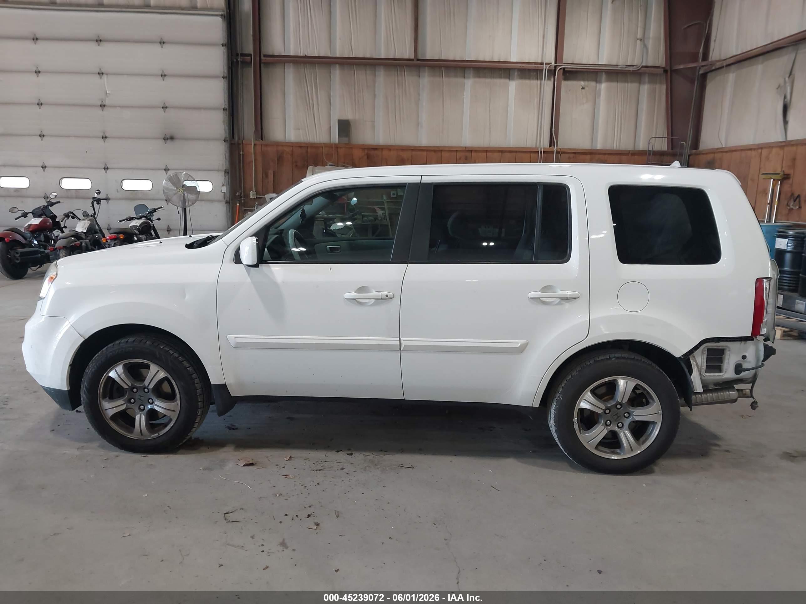 2015 HONDA PILOT SE