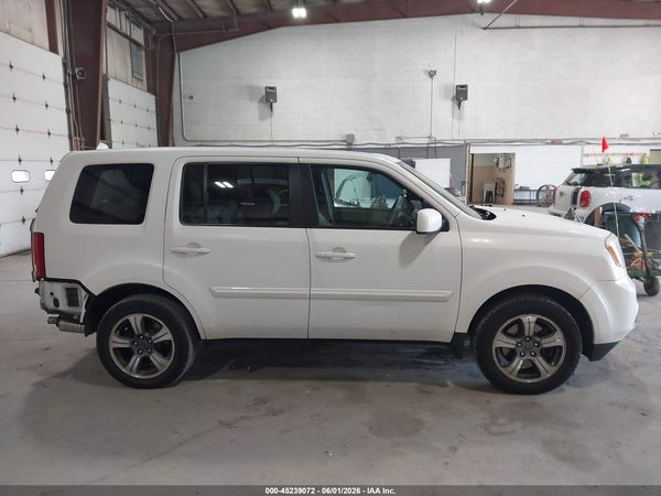 2015 HONDA PILOT SE