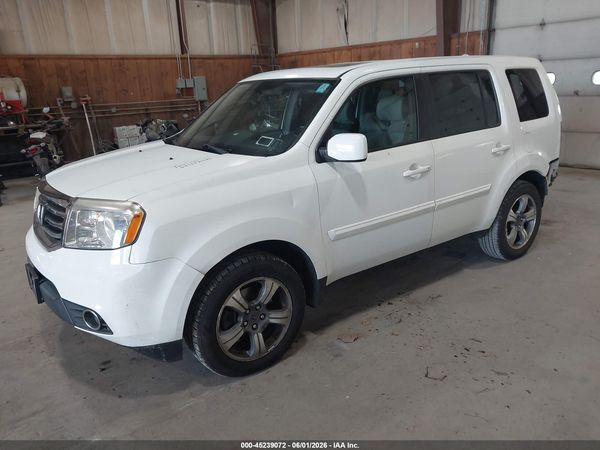 2015 HONDA PILOT SE
