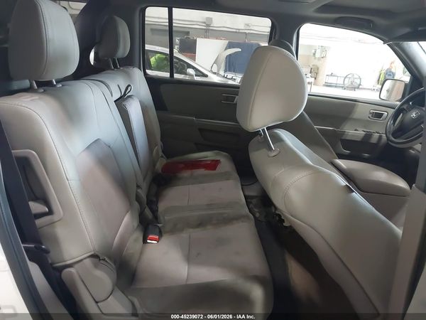 2015 HONDA PILOT SE