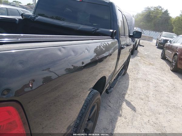 2017 RAM 1500 EXPRESS  4X4 6'4 BOX