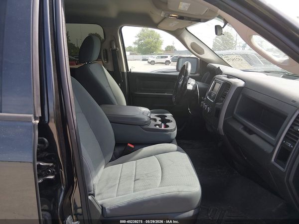 2017 RAM 1500 EXPRESS  4X4 6'4 BOX