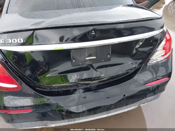 2018 MERCEDES-BENZ E 300 E300