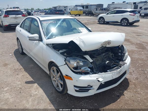 2014 MERCEDES-BENZ C 250 SPORT